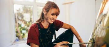 Art Scholarships in 2020: An Exhaustive List (& How to Apply)