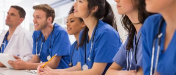 Medical School Scholarships: Best Options (and How to Qualify)