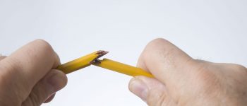 How To Find Scholarships With No Essay Requirements (With Examples)