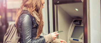 6 Best Banks for Students in 2021